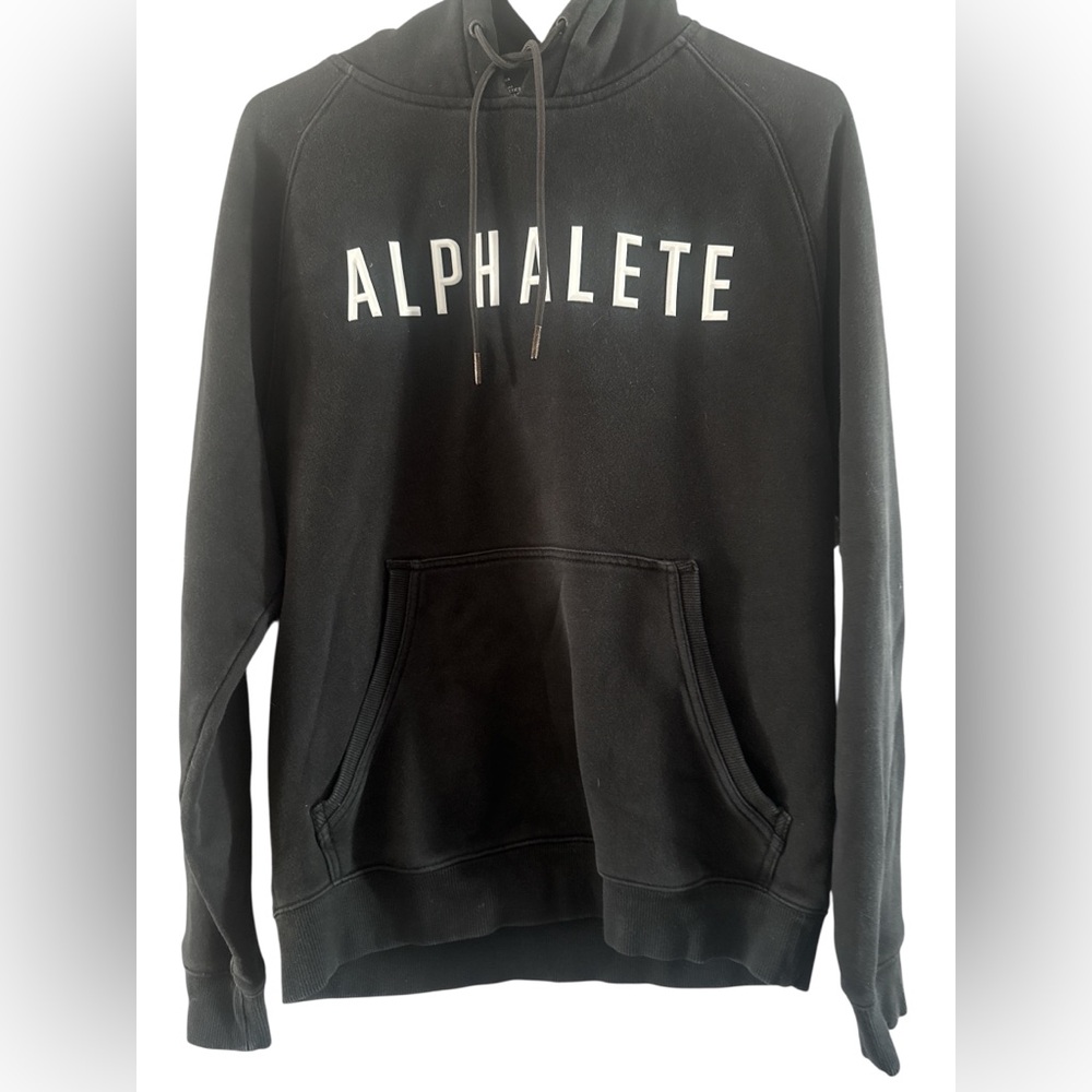 Alphalete hooded Sweatshirt with raised white lettering size M athletic wear